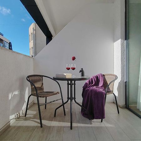 Round Garden Hotel Тбилиси Екстериор снимка