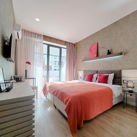 Round Garden Hotel Тбилиси Екстериор снимка