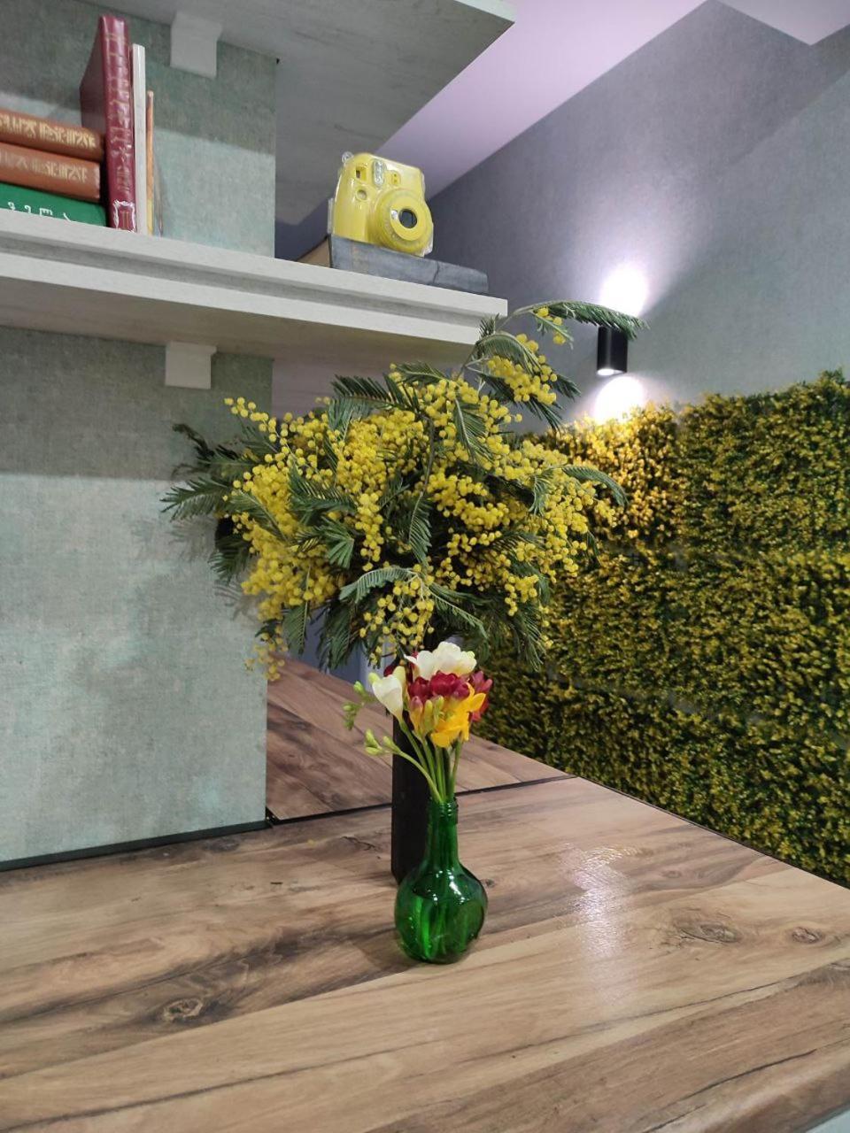 Round Garden Hotel Тбилиси Екстериор снимка